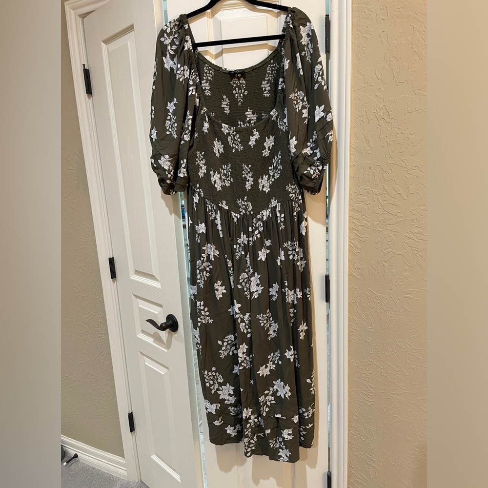 Jessica Simpson dress
